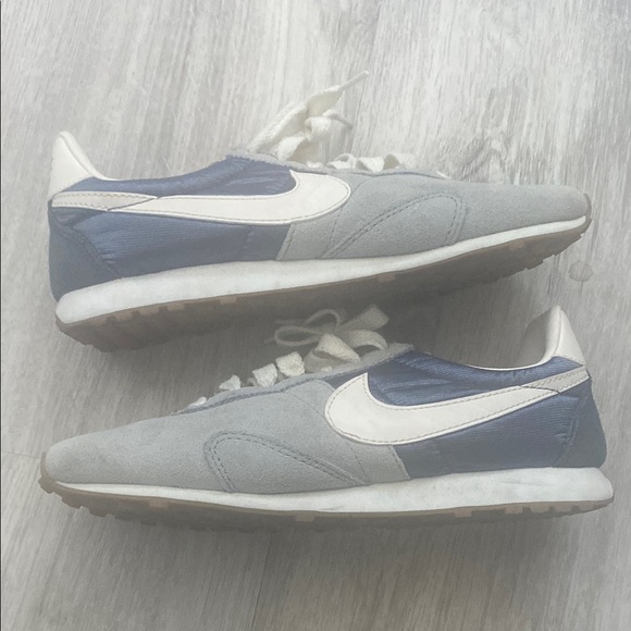 Nike Pre Montreal Racer Sneaker - Picture 7 of 13